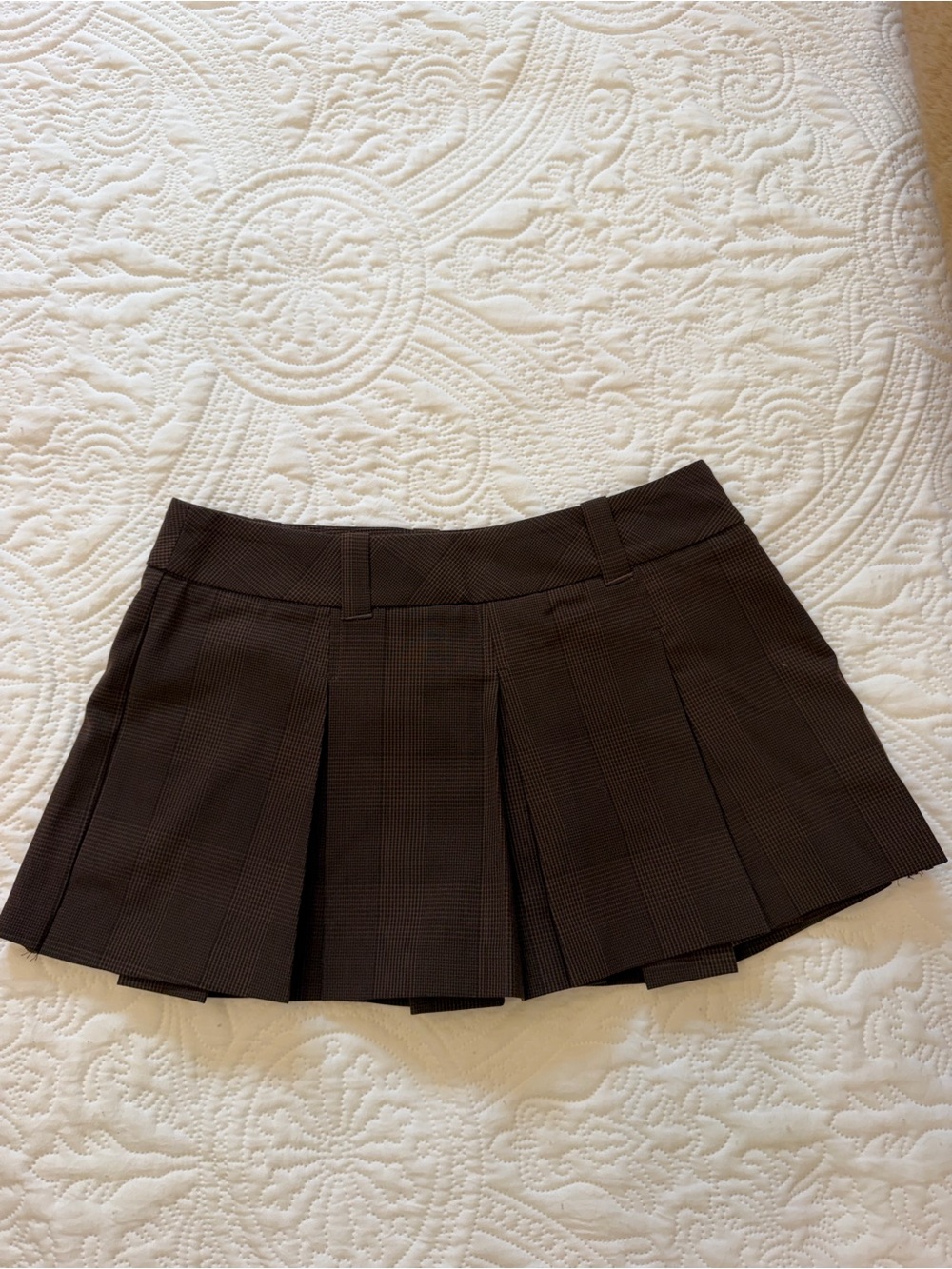 Sunday Best Pleated Women’s Micro Skort in Dark Brown
